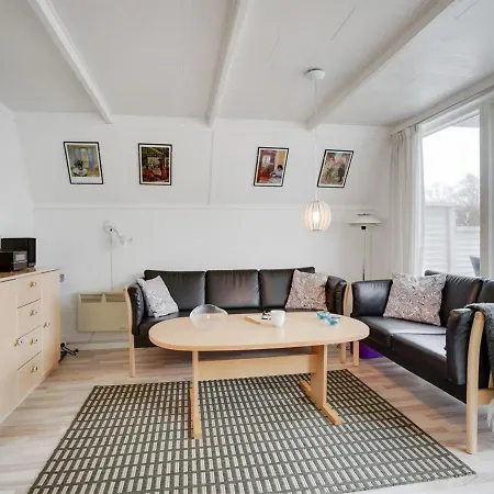Holiday home Mijat - 100m From The Sea In Lolland- Falster And Mon By Interhome *